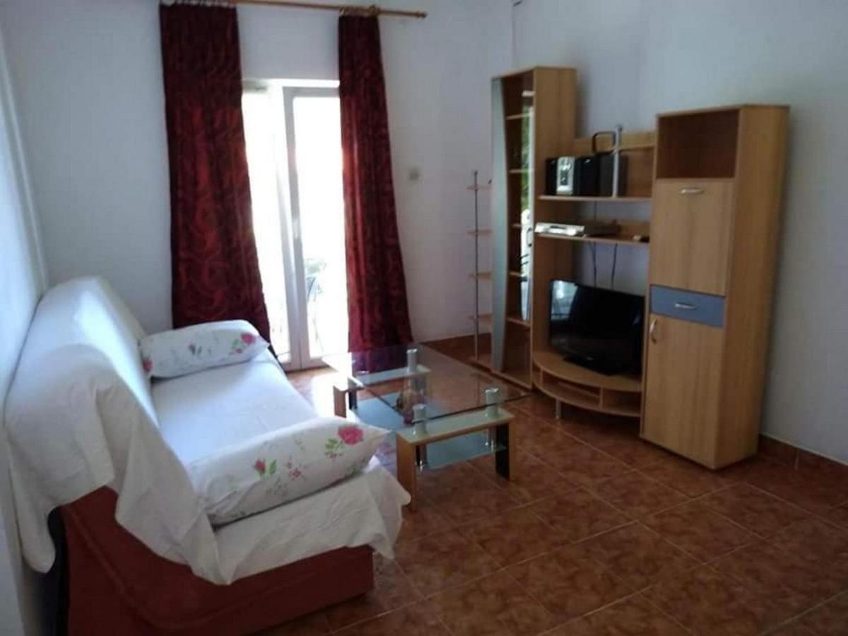 Apartments Miocic Ražanac Extérieur photo