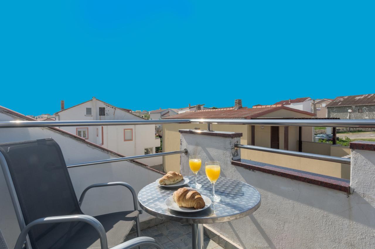Apartments Miocic Ražanac Extérieur photo